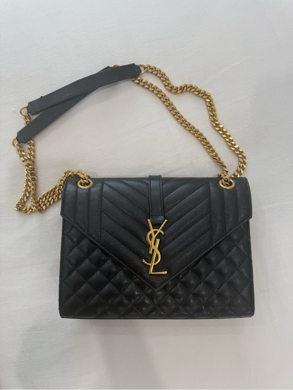 Saint Laurent Medium Cassandra Quilted Leather Envelope Bag - Picture 3 of 10